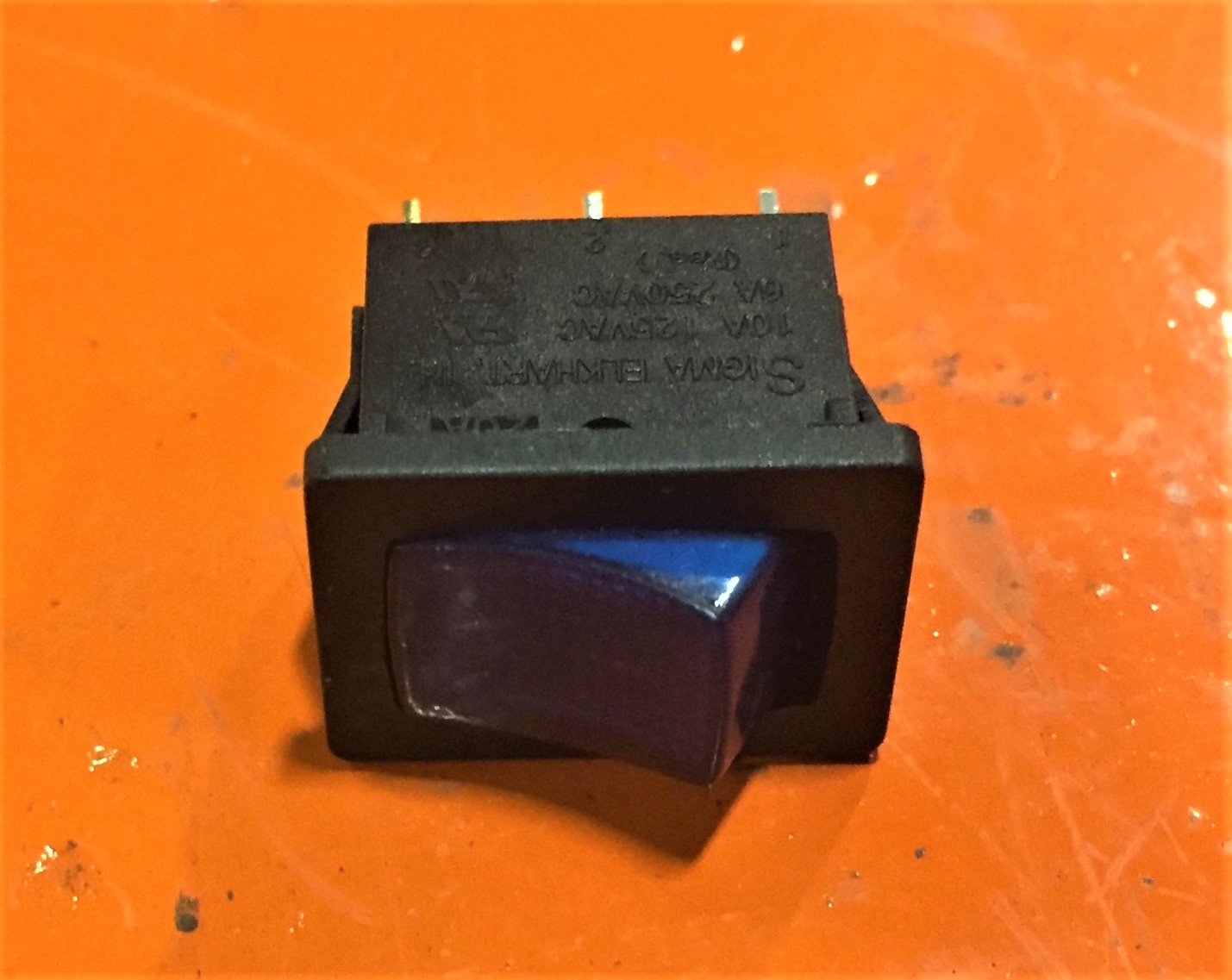 SWITCH, ROCKER - BLUE LED SPST | TICO eStore