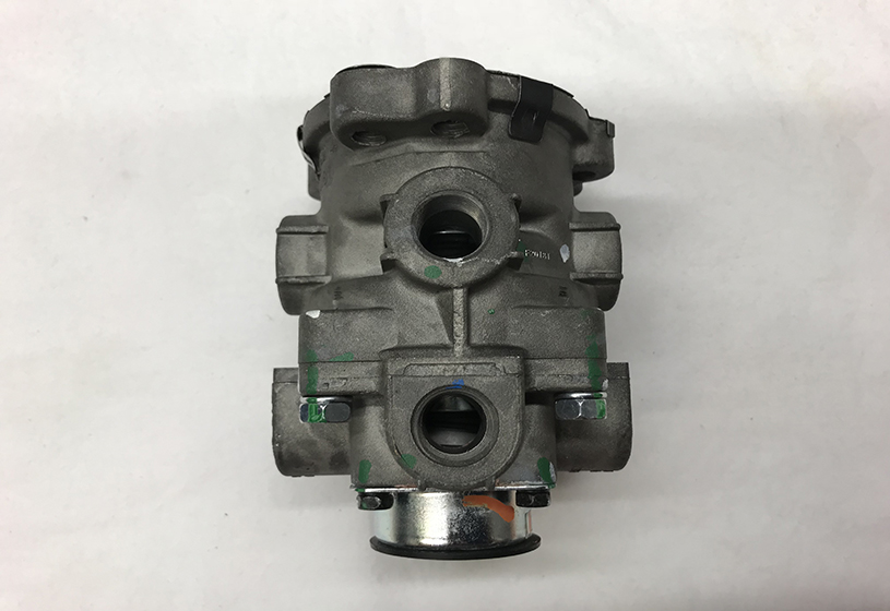VALVE BRAKE FOOT AIR E-6 BENDIX | Fire eStore