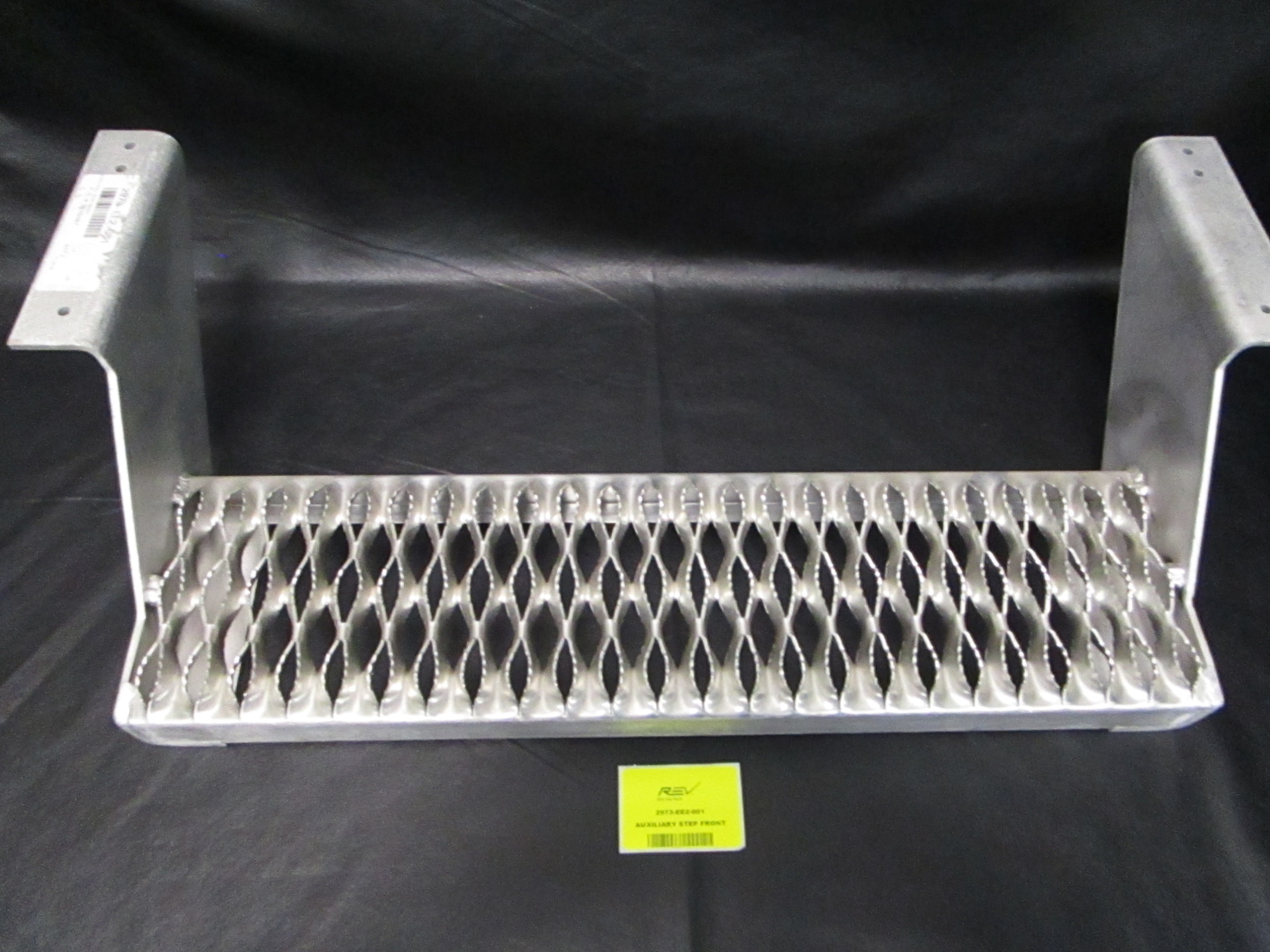 AUXILIARY STEP FRONT | Fire eStore